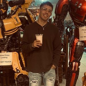 Meet your Posher, Nic